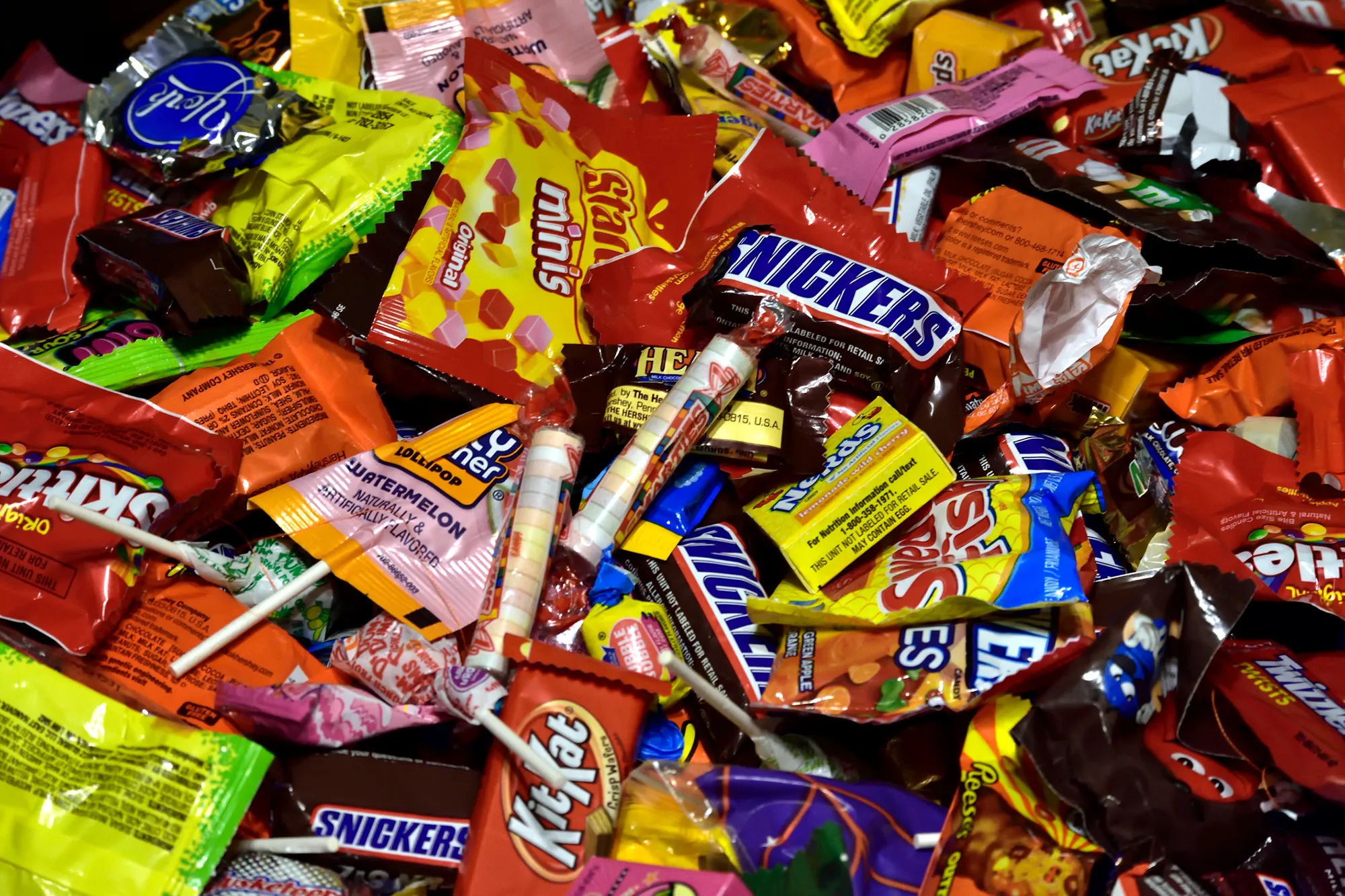 Ten candies you need on Halloween